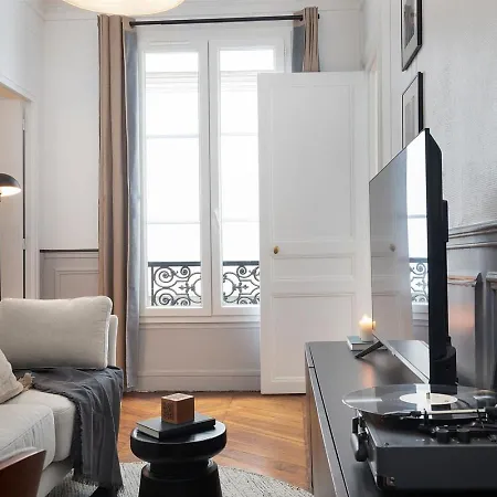 Sentier - 1 A Montorgueil *